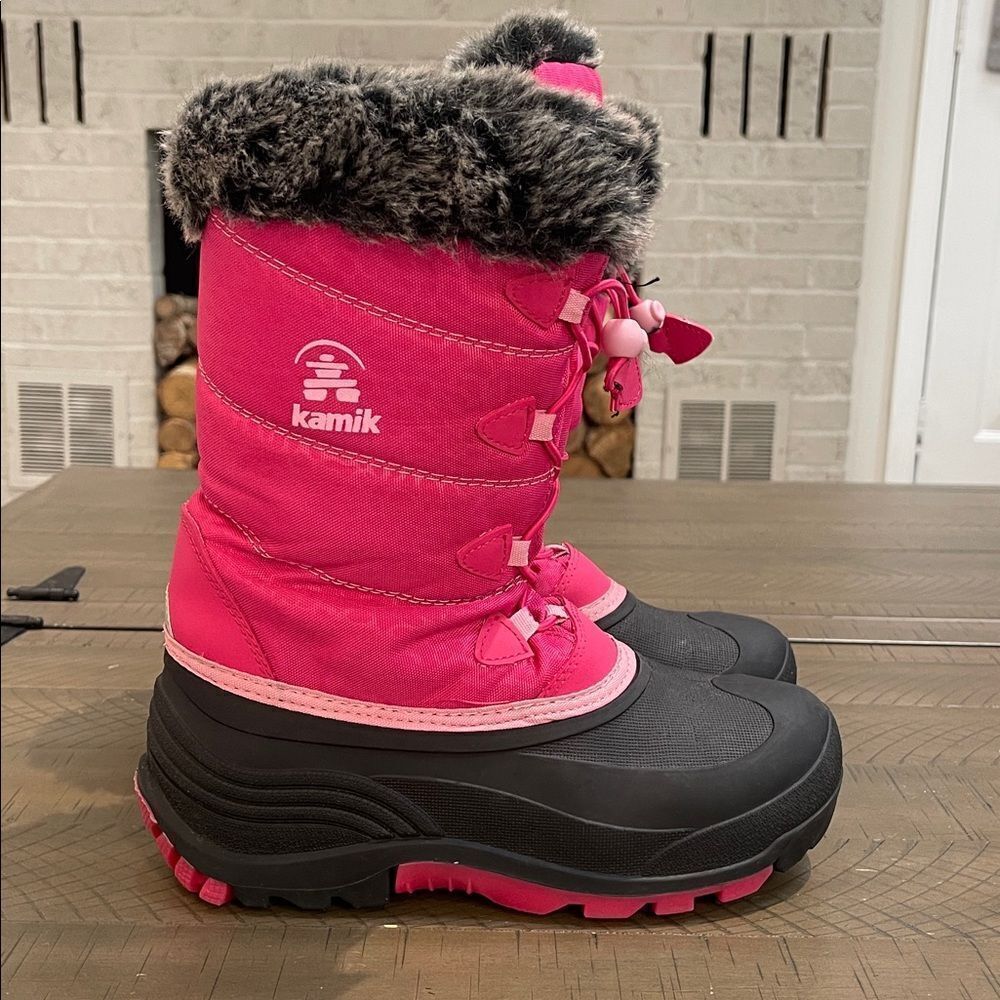 Kamik Snowgypsy 3 Pink and Black Fur Lined Winter Boots Sz 6